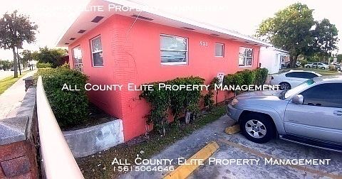 2nd image of 531 S C St APT 1