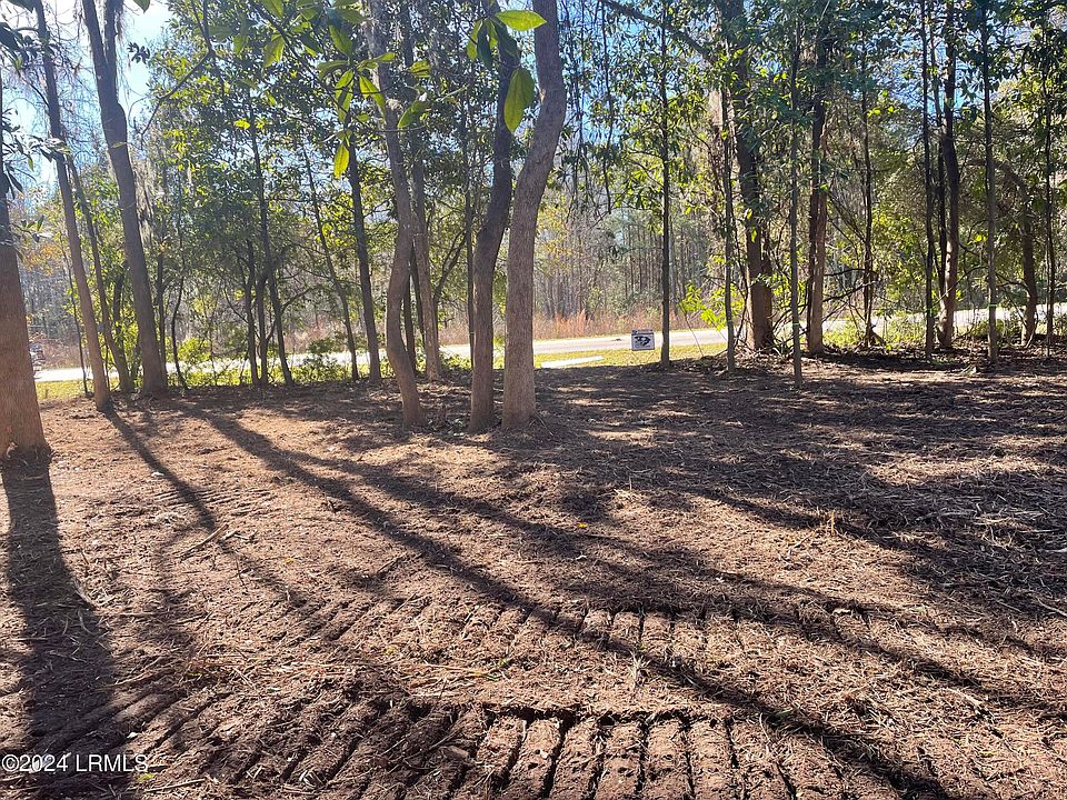 2nd image of 739 Sea Island Parkway