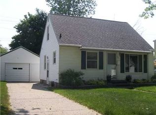 3201 Plymouth Dr, Lansing, MI
