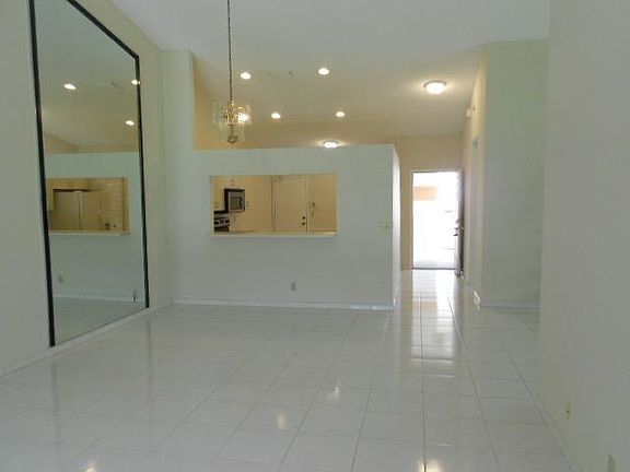 4th image of 9771 Pavarotti Ter APT 101