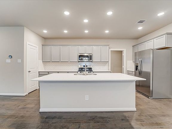 The Carolwood - Kitchen