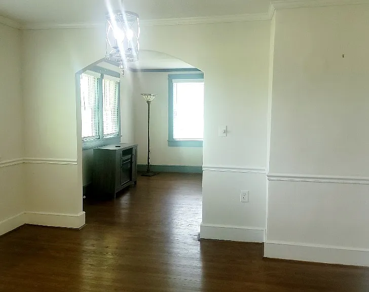 928 W Lydia Hwy — Photo 30
