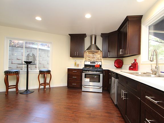5th image of 4601 Ocean View Blvd