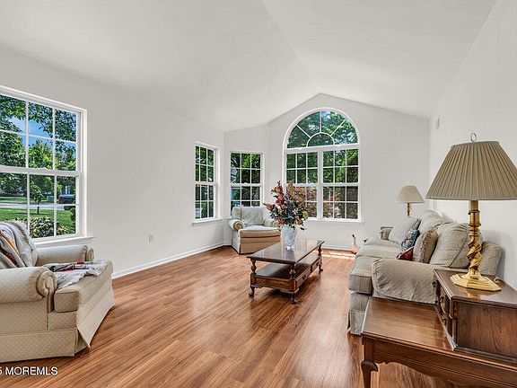 3rd image of 2667 Meadow Lake Drive