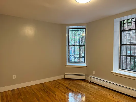 Bedroom, photo 3