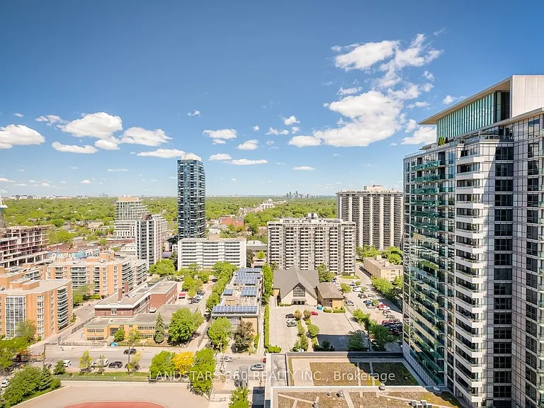 70 Roehampton Ave #2120 — Photo 7