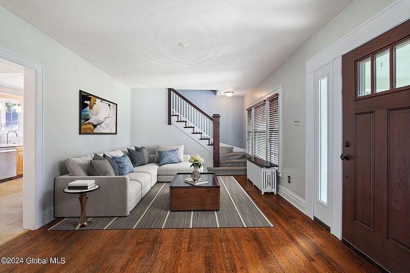 5th image of 12 Horstman Drive