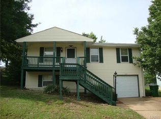 5327 Gloucester Rd, High Ridge, MO 63049