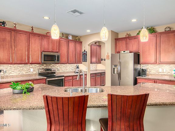 5th image of 15292 W PIERSON Street