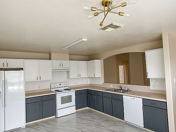 3rd image of 19464 Tahoka Springs Dr