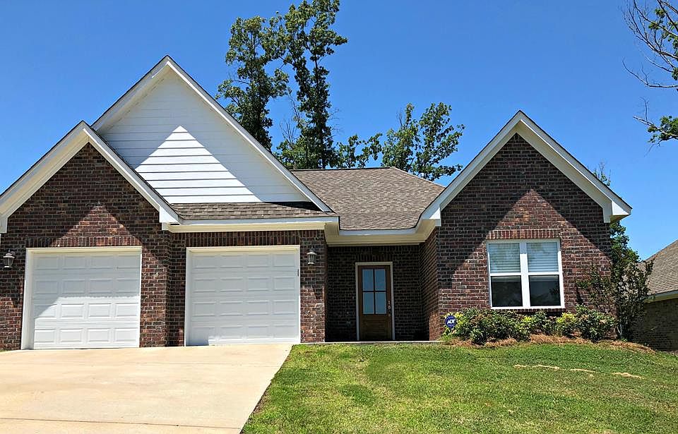 1st image of 204 Forest Glen Dr