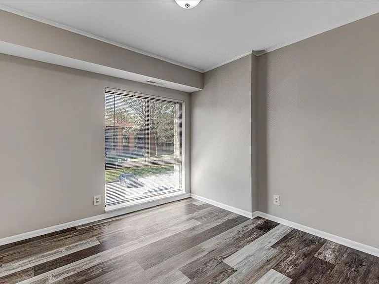 5915 Tamar Dr #12 — Photo 27