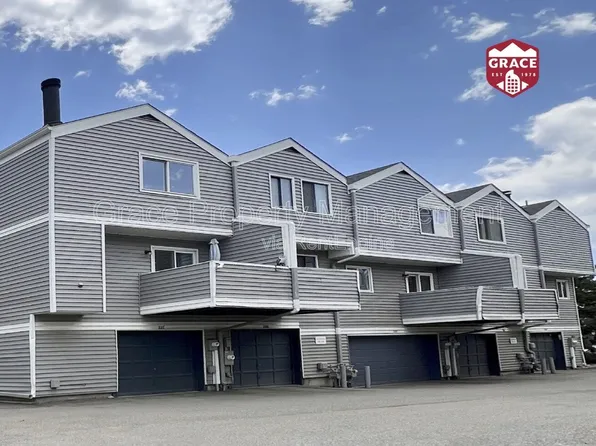 22 S Nome St Unit C, Aurora, CO 80012