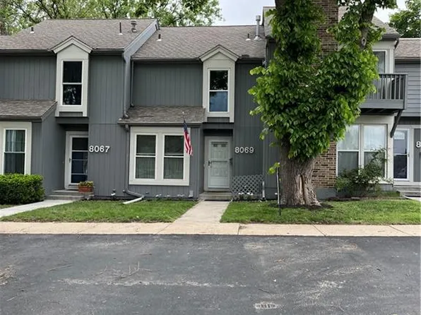 8069 Monrovia St, Lenexa, KS 66215