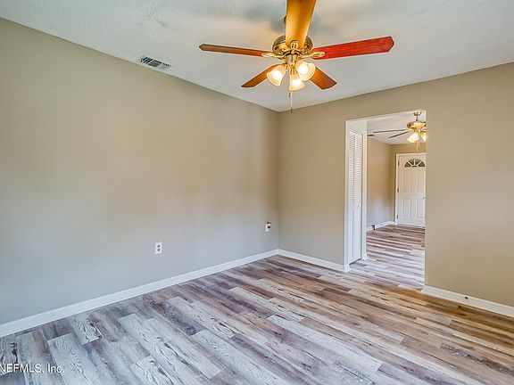 4th image of 2237 4th Ave