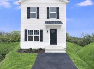 1194 Holly St, Fredericksburg, VA