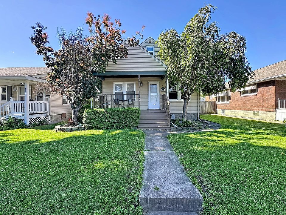 1st image of 166 16th Ave