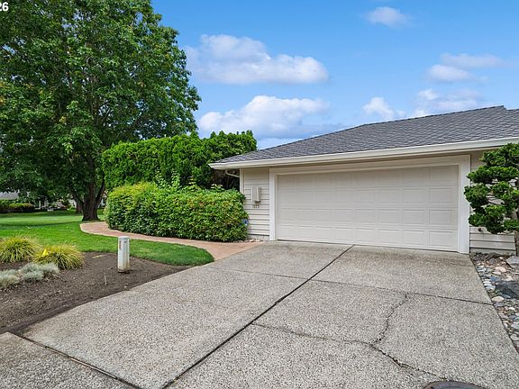 4th image of 7177 SW Lake Bluff Ct