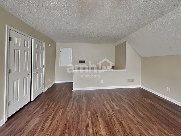 4960 Hopeland Dr — Photo 17