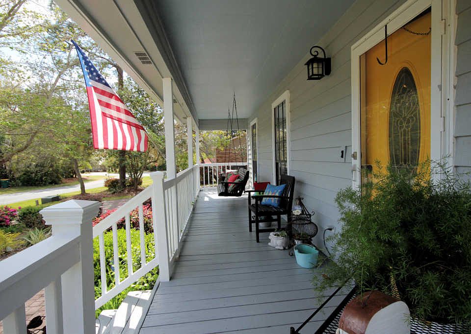 1st image of 511 Nassau Dr