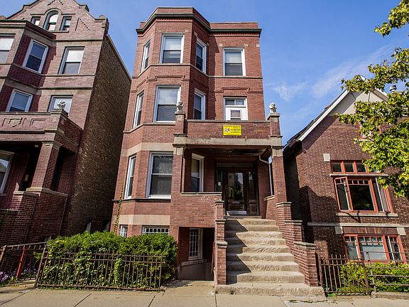 2nd image of 1922 N Wood St #0