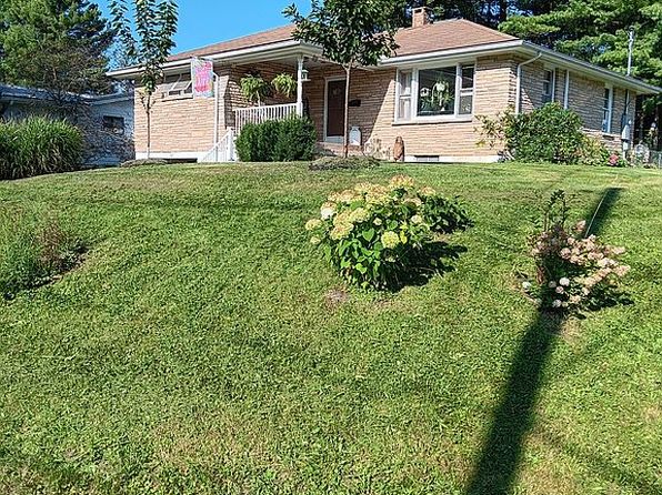 127 Oak Hall Dr