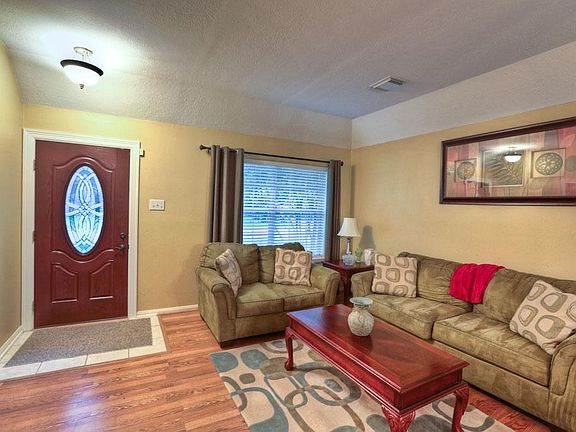4th image of 6707 Paigetree Ln