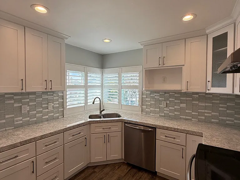 103 Bay Park Ter — Photo 4