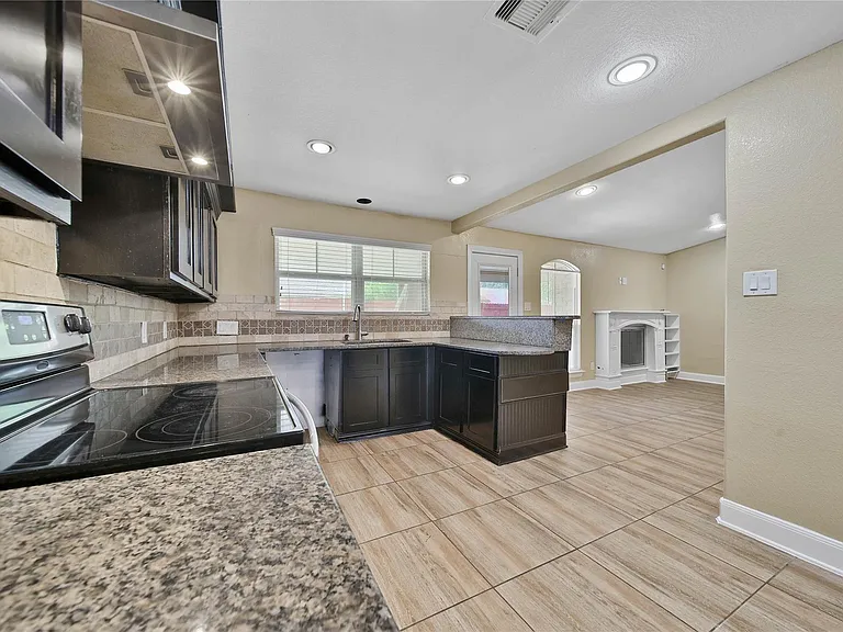 5107 Girnigoe Dr — Photo 6