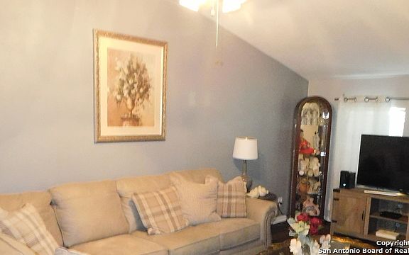 4th image of 314 Wake Forest Dr