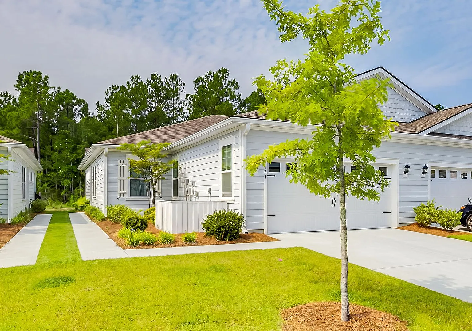 Beautiful 3 bedroom 2 bath Townhome in Savannah Quarters — Photo 1