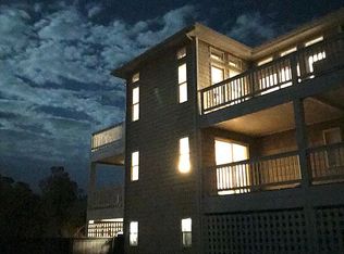 4904 Lunar Dr, Kitty Hawk, NC 27949