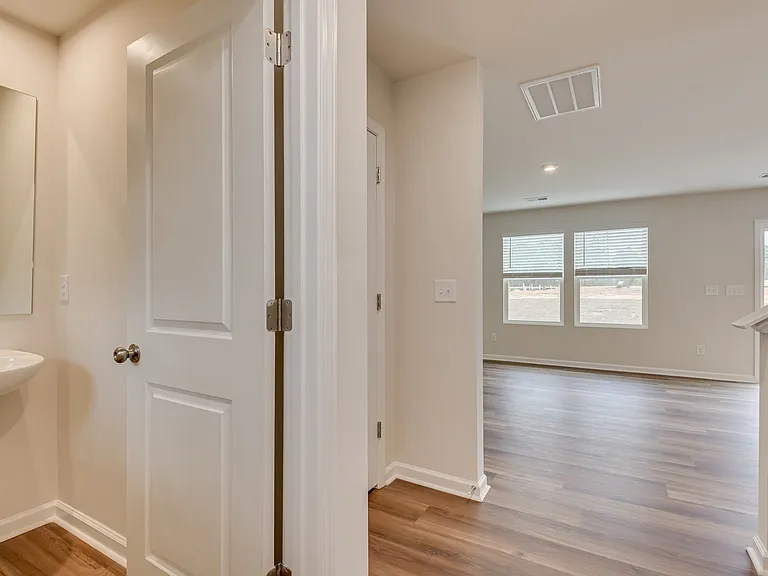 208 Barracks Rd — Photo 9
