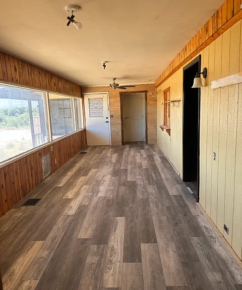 6685 Stockton Rd — Photo 9