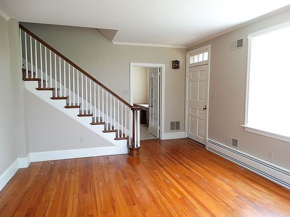 Entrance & Living Room