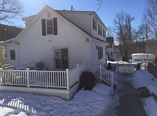2nd image of 141 Bedford Ave