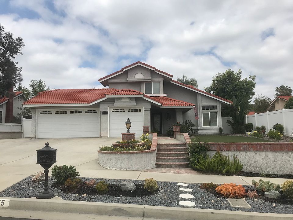 Quiet Cul-de-Sac street