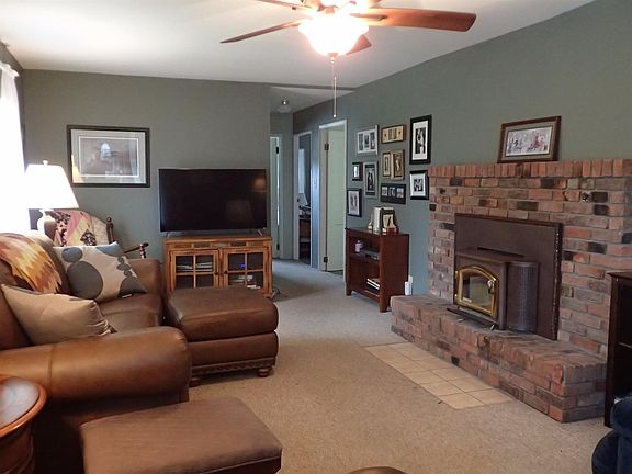 3rd image of 3 N Belmont Cir