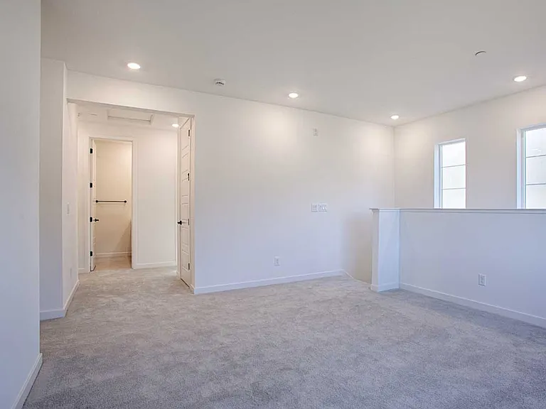 7131 Hakkan Dr — Photo 25