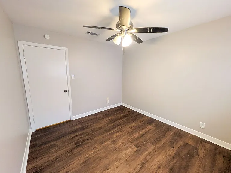 2331 Coronado Pl — Photo 9