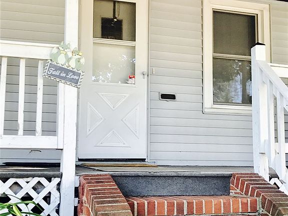 3rd image of 3013 E Hastings St