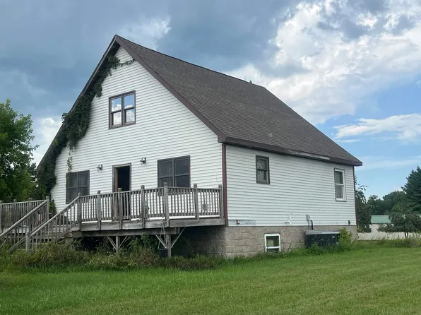 8631 Kosmal Ln, Lena, WI 54139
