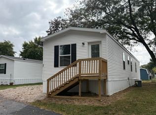 Clayton Peridot Plan, Suburbans Mobile Home Community, Plain City, OH 43064