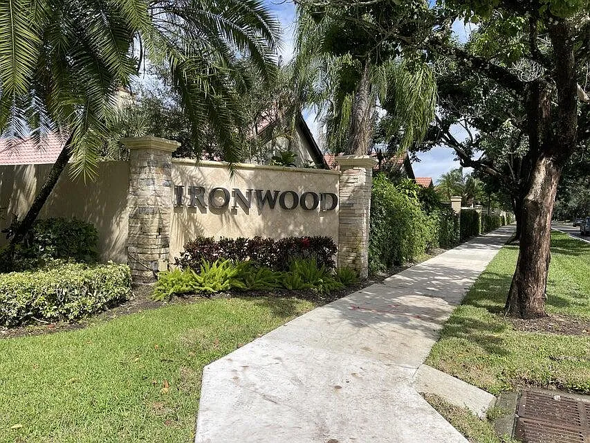 36 Ironwood Way N #36