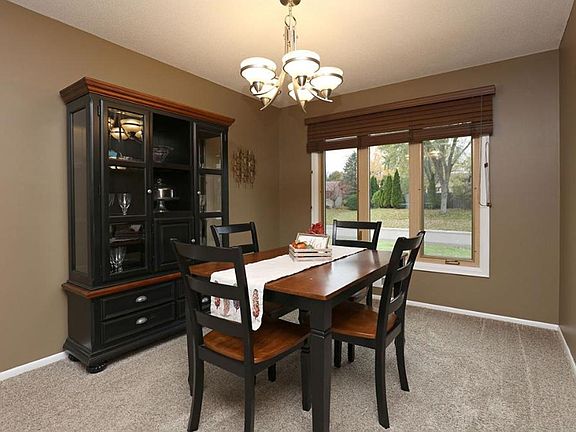 5th image of 13217 Willow Ln