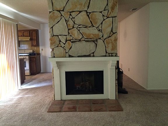 3rd image of 931 Salisbury Ln
