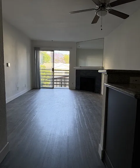 1240 N Cherokee Ave — Photo 12