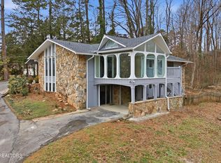 8129 Ainsworth Dr, Knoxville, TN 37909