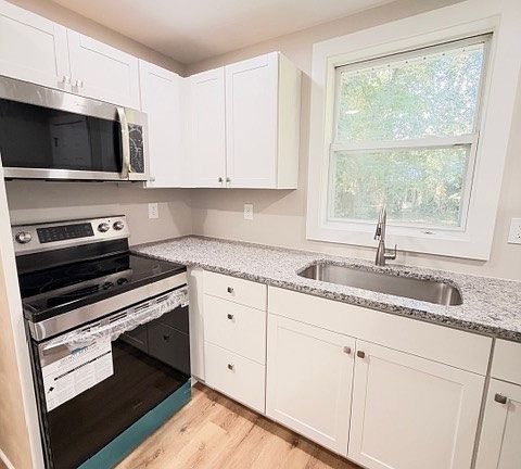 4th image of 407 Laura Ave