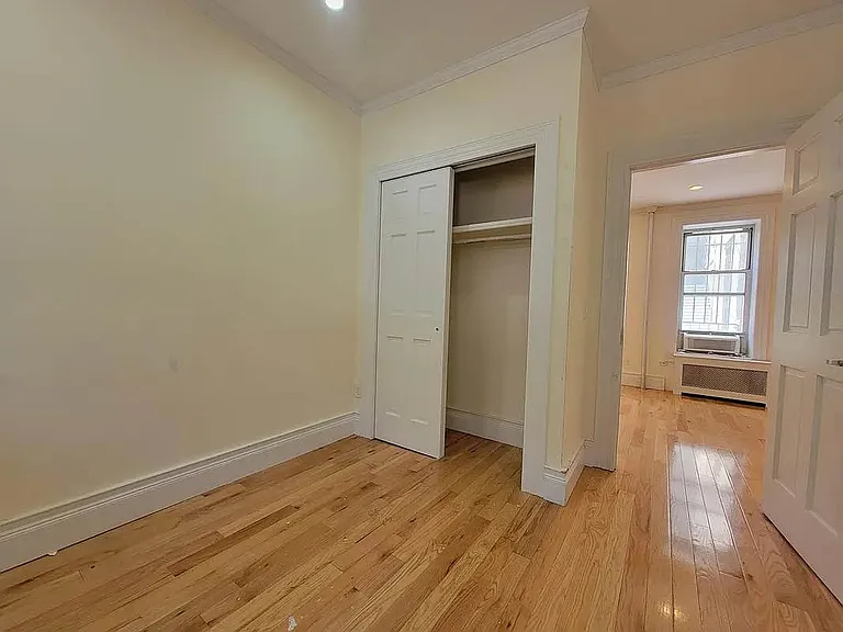 408 W 44th St #G2 — Photo 8
